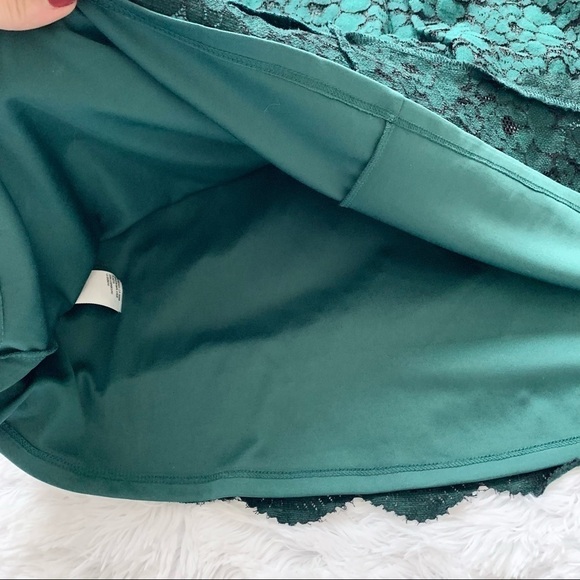 LARK & RO Deep Green Fit and Flare Crew Neck Sheath Stretch Lace Mini Dress - Picture 14 of 16